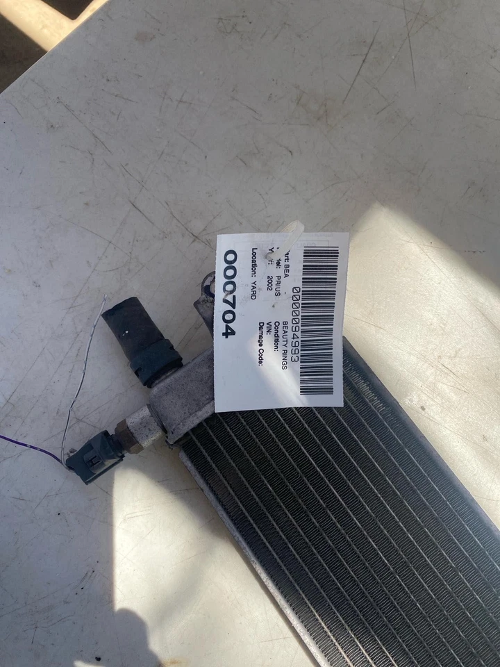 Toyota Prius 2002 transmisión manual enfriador de aceite radiador sedán 1,5 L OEM Foto 2 de 4