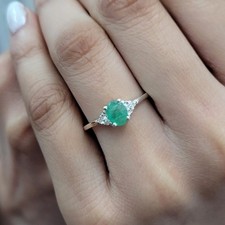 Natural Emerald Oval Cut Statement Ring 925 Sterling Silver Engagement Ring