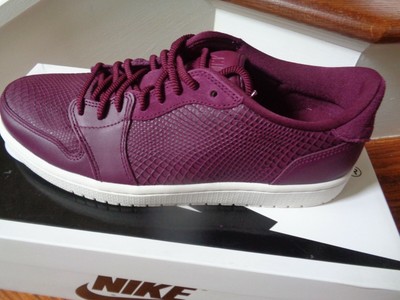 women's air jordan retro 1 low no swoosh casual shoes