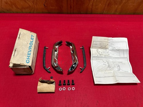 NOS 1969 CHEVROLET IMPALA CAPRICE REAR BUMPER GUARDS GM 993505 SS 69