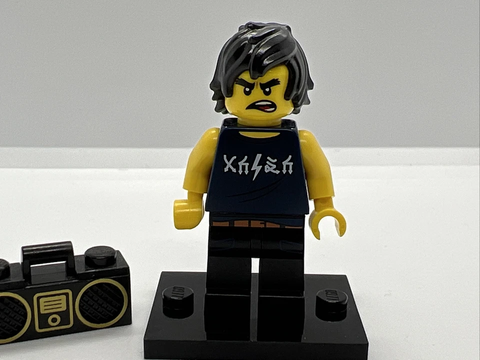 LEGO The Ninjago Movie Minifigures Series 71019 - Cole - Image 2 of 4