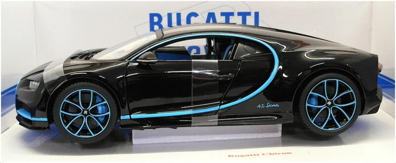 Burago 1/18 Scale Diecast Model Car 18-11040BK - Bugatti Chiron - Black - Image 2 of 3