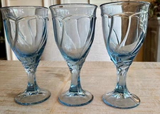 Noritake Sweet Swirl Light Blue Set of 3 Water Iced Tea Goblets Glasses 7 3/8"