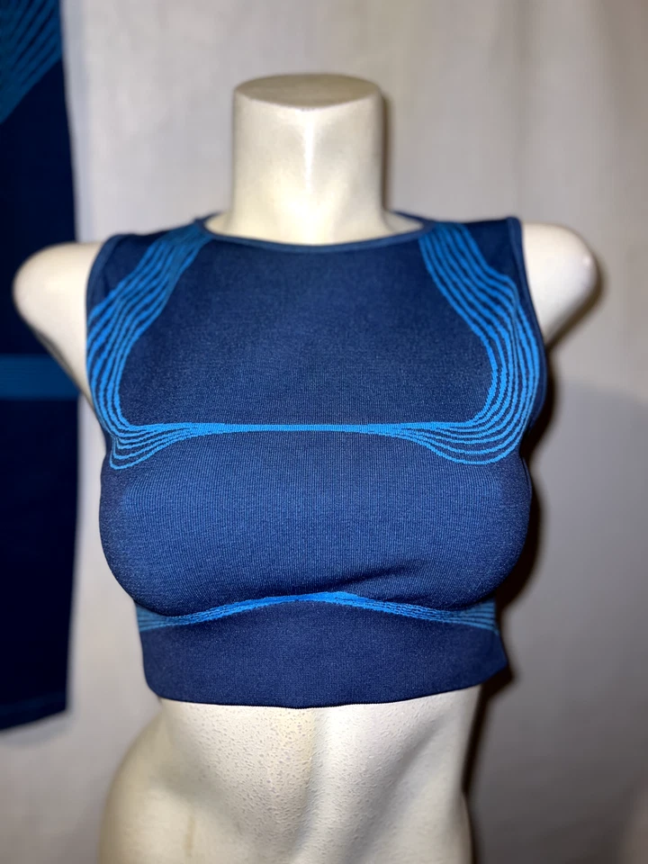 Women's Workout Clothes Blue Legging & Sports Top for Gym &Yoga 2Pc Set Size L - Image 2 of 4