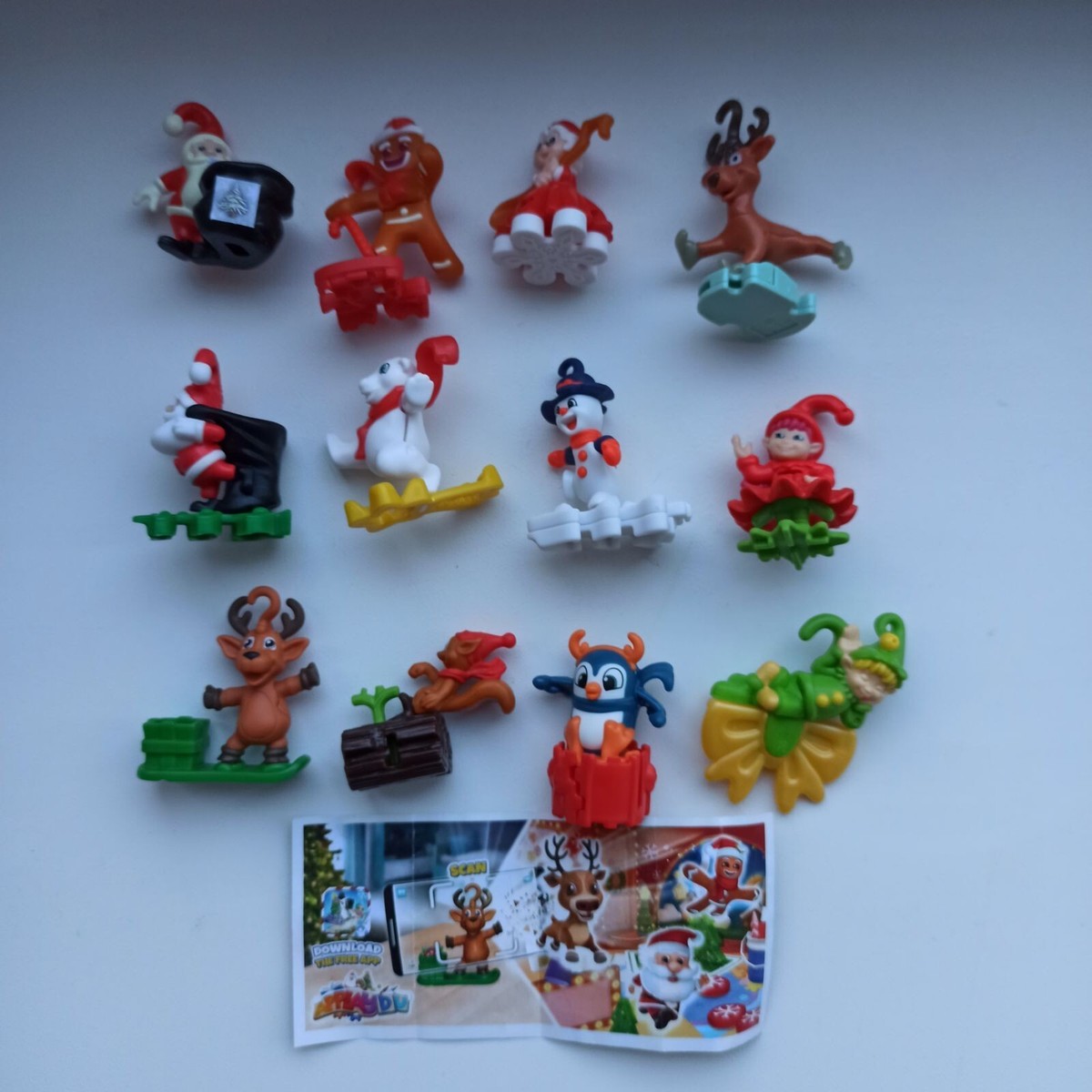 Kinder Joy Christmas (2023) , Complete collection of 12