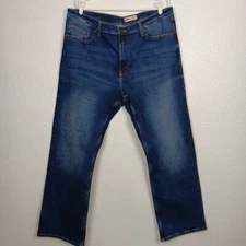 Wrangler Jeans Relaxed Bootcut Blue Denim Mens Tag 38x30 (Actual 40x31)