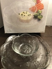 Two piece glass Chip and dip platter tray snack plate￼