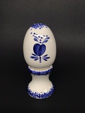 Vintage Blue White Floral Egg Pedestal Ceramic Salt and Pepper Shakers Taiwan