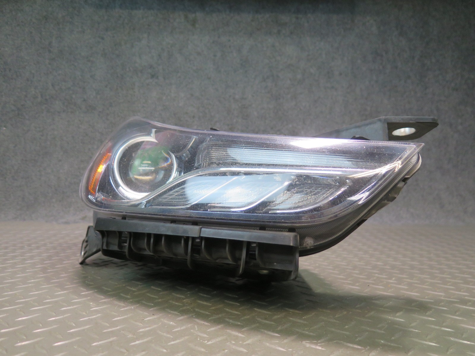 2014-2017 MASERATI GHIBLI M157 RIGHT PASS SIDE ADAPTIVE XENON HID HEADLIGHT LAMP