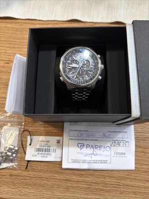 Citizen Promaster Sky Armbanduhr CB5860-86E Funk Saphir Eco-Drive Herrenuhr