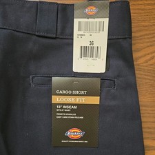 NEW Dickies Men's Cargo Loose Fit Short. 13" Inseam. Dark Navy.