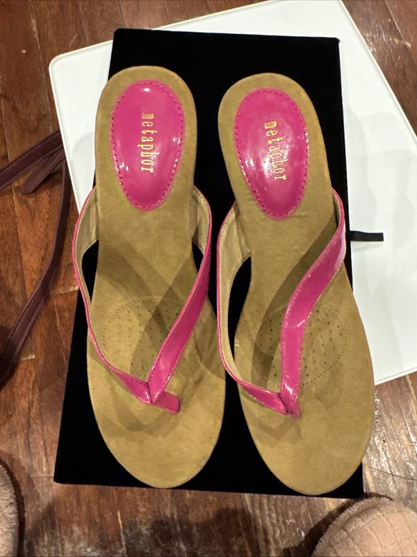 Metaphor Hot Pink Wedge Sandals Size 7.5