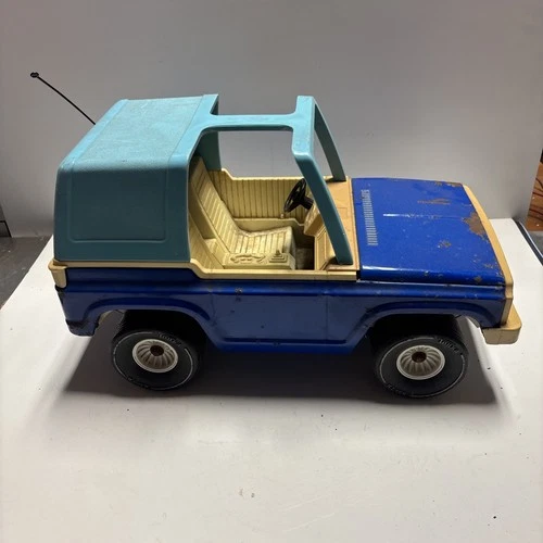 Vintage Tonka Jeep 4x4 Blue Truck SUV 1970s Metal Pressed Steel Toy Vehicle