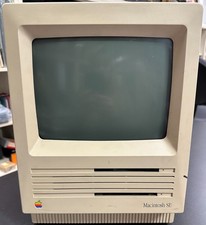 Vintage Macintosh SE Computer M5010 1 Mbyte Ram, 2 800k Drives