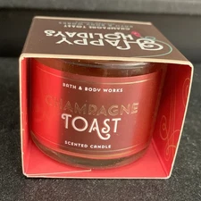 Bath And Body Works Champagne Toast Happy Holidays Mini Scented Candle NWT