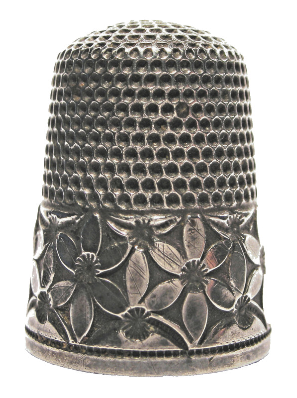Popular Simons Sterling Silver Thimble w/ Abstract Flowers or Daisies  c.1920's