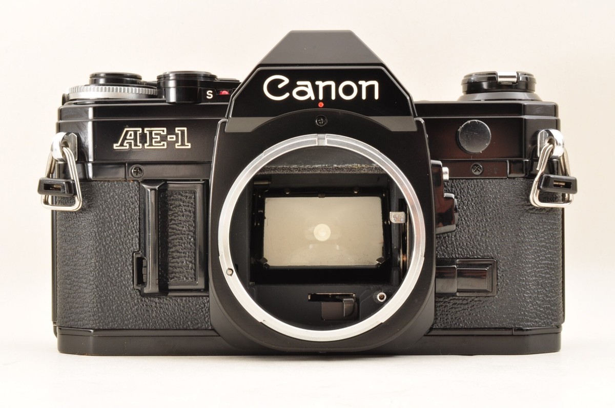 Canon AE-1 Black Film Camera w/FD 50mm F1.4 SSC Lens Exc+5