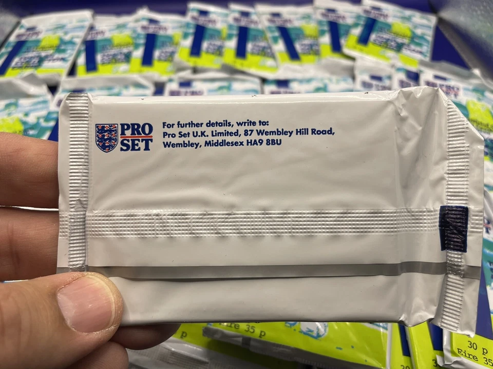 Juego profesional de tarjetas de coleccionista de fútbol 1990-91 30 paquetes sin abrir Foto 3 de 4