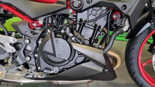 Kawasaki Z500 SE 2024 Model - Picture 6 of 13