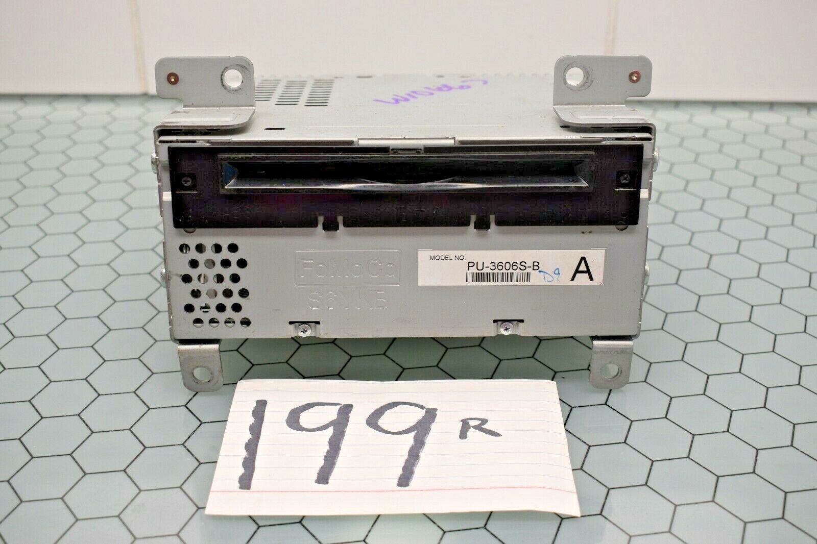 2015 2016 Ford Mustang CD Radio Receiver AM FM Used #199-R
