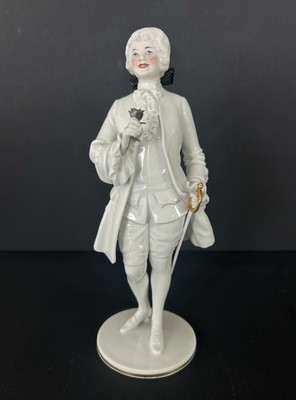 Antique AUGARTEN WIEN Austria The Rose Bearer Porcelain Figurine