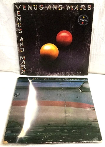 2 album lot - Paul McCartney & WINGS Venus and Mars & Over America (3) -lp vinyl