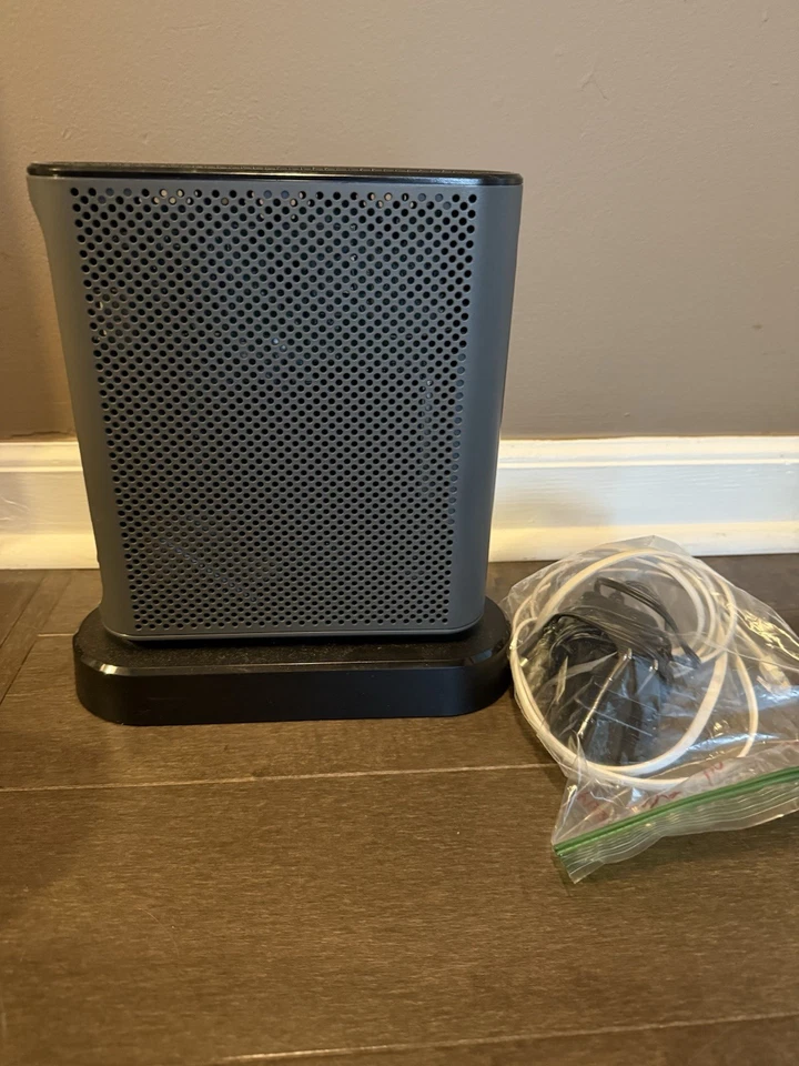 Motorola 24x8 Cable Modem Plus AC1900 Wifi Router Plus 2 Phone Lines for Xfinity - Image 3 of 4