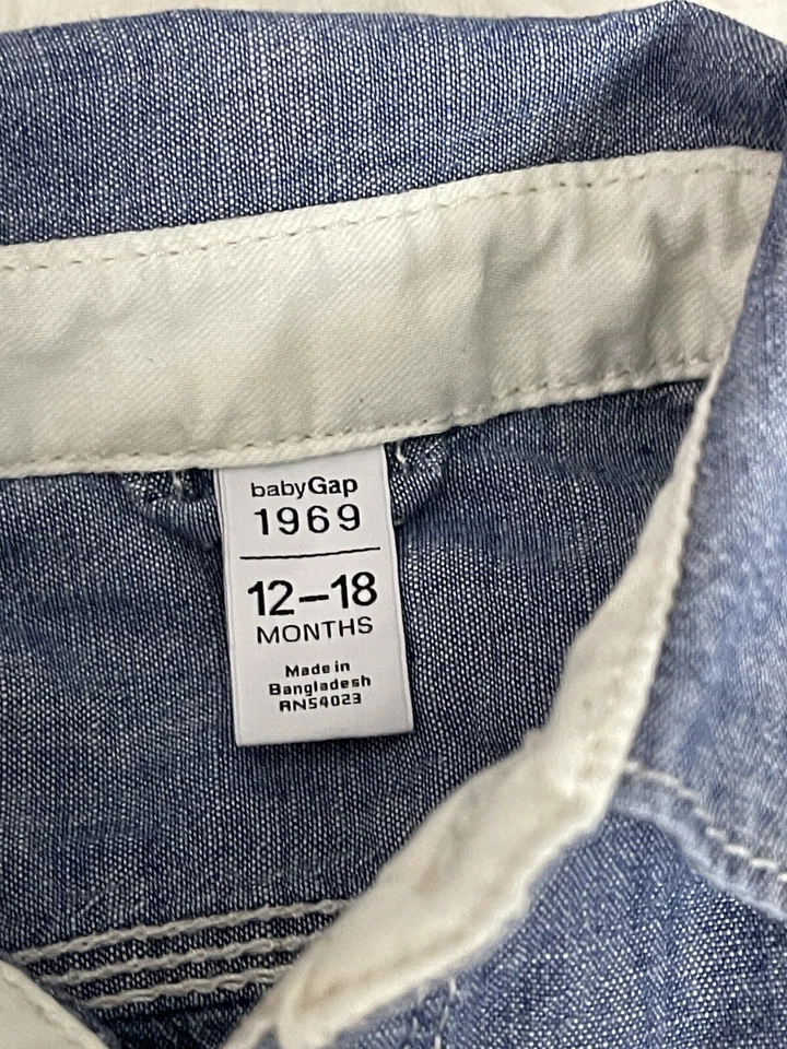 Camisa Baby Gap Niños 12-18 Meses Azul Denim Cambray Abotonada Foto 4 de 4