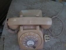 Vintage GTE Rotary Desk Phone Beige NC802100 CXX