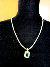 Trendy, versatile gold plated necklace and earrings