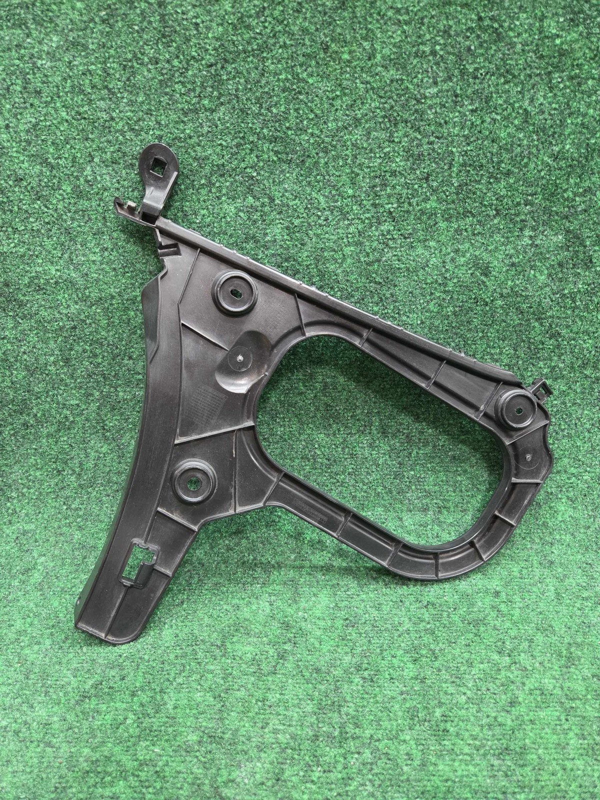 2017-2020 Audi A3 Quattro Right Rear Bumper Guide Bracket Oem 8v5807378a