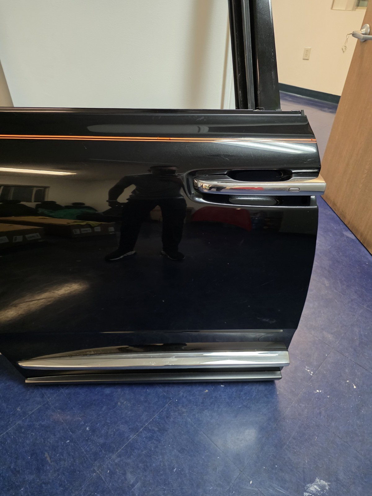 19-23 Rolls Royce Cullinan Rear Passenger Side Door Oem Black