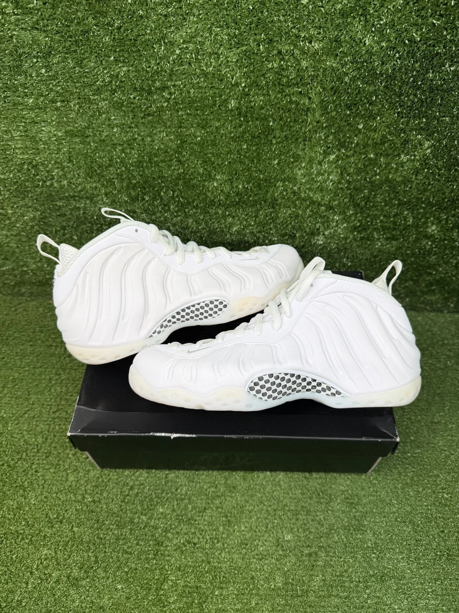 Nike Air Foamposite One Triple White for Sale | Authenticity