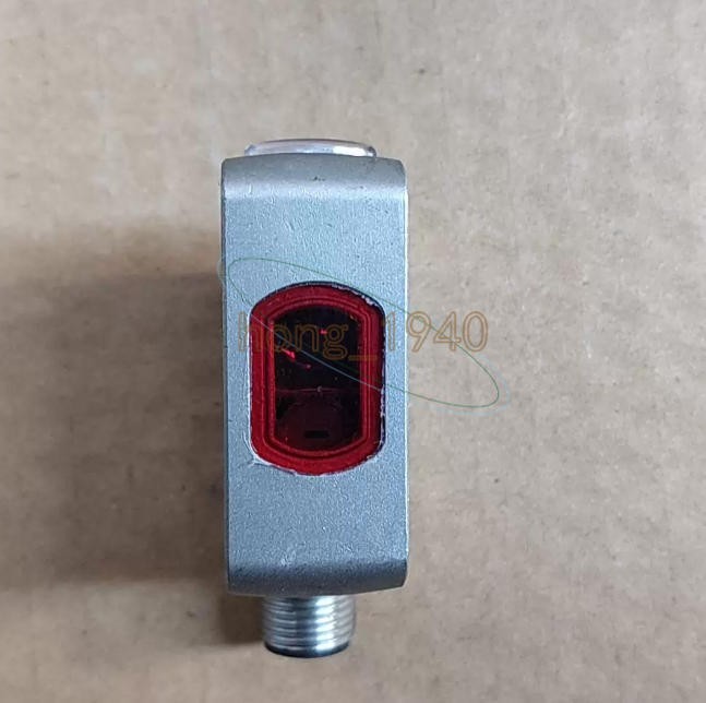 1PCS  Banner Q4XFKLAF610-Q8 Photoelectric Sensor new