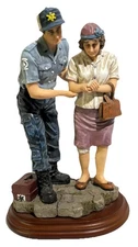 Vintage Elderly Assistance EM93013 Medics of Valor 1998 Vanmark #2/253? Figurine