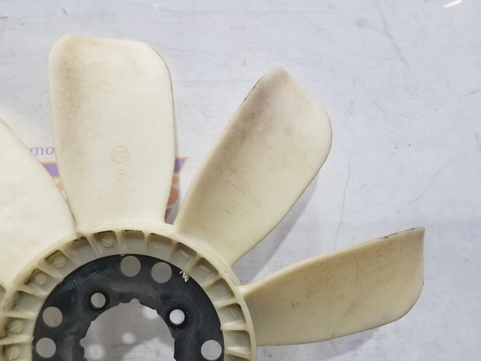 04 2004 Chevy Tahoe LS 5,3 L aspas de ventilador  Foto 3 de 4