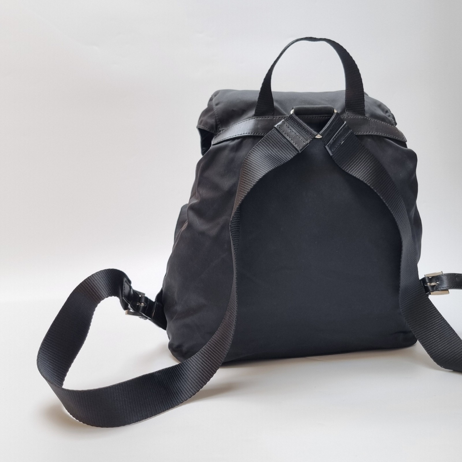 Prada Nylon Medium Backpack (New Model, Unisex, 1BZ811) 152106159 thumbnail 9