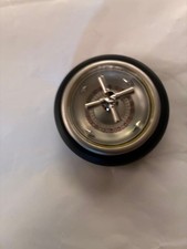 Roulette-style hand spinner fidget toy