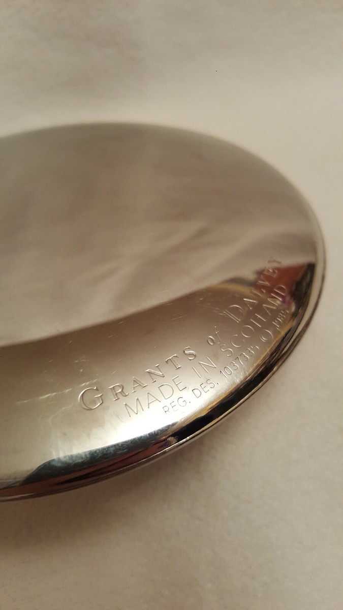 THE ORIGINAL DALVEY GOLF FLASK Vintage 1985 -Grants Of