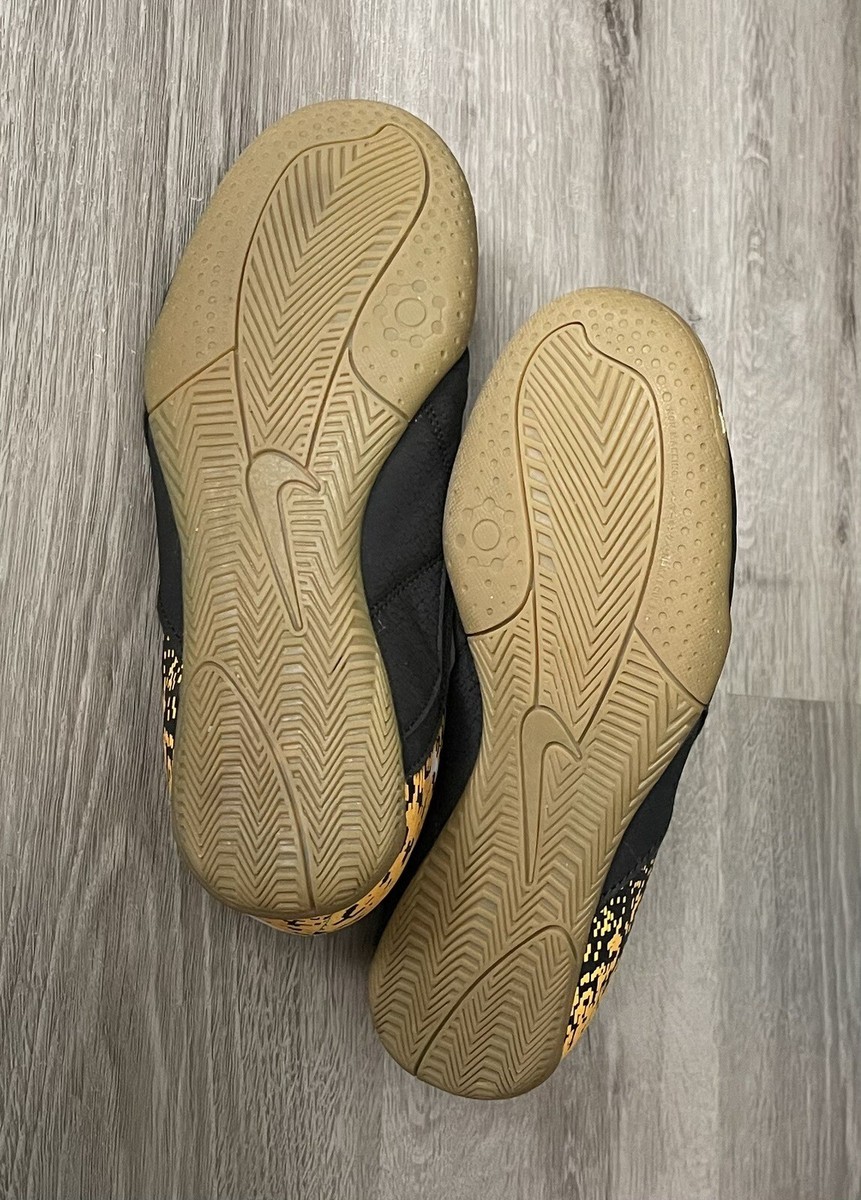 Nike イタリアサッカー代表お財布 Nike イタリアサッカー代表お財布価格