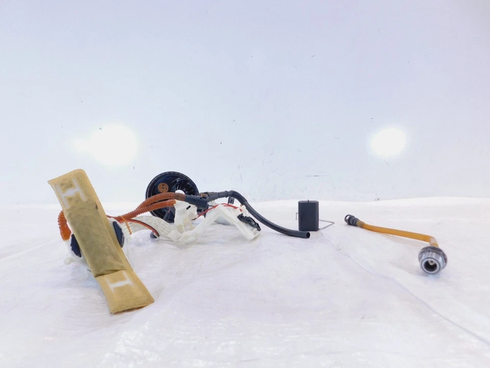 Bomba tanque gasolina combustible Harley Davidson Touring Road Street & Electra Glide Foto 3 de 4