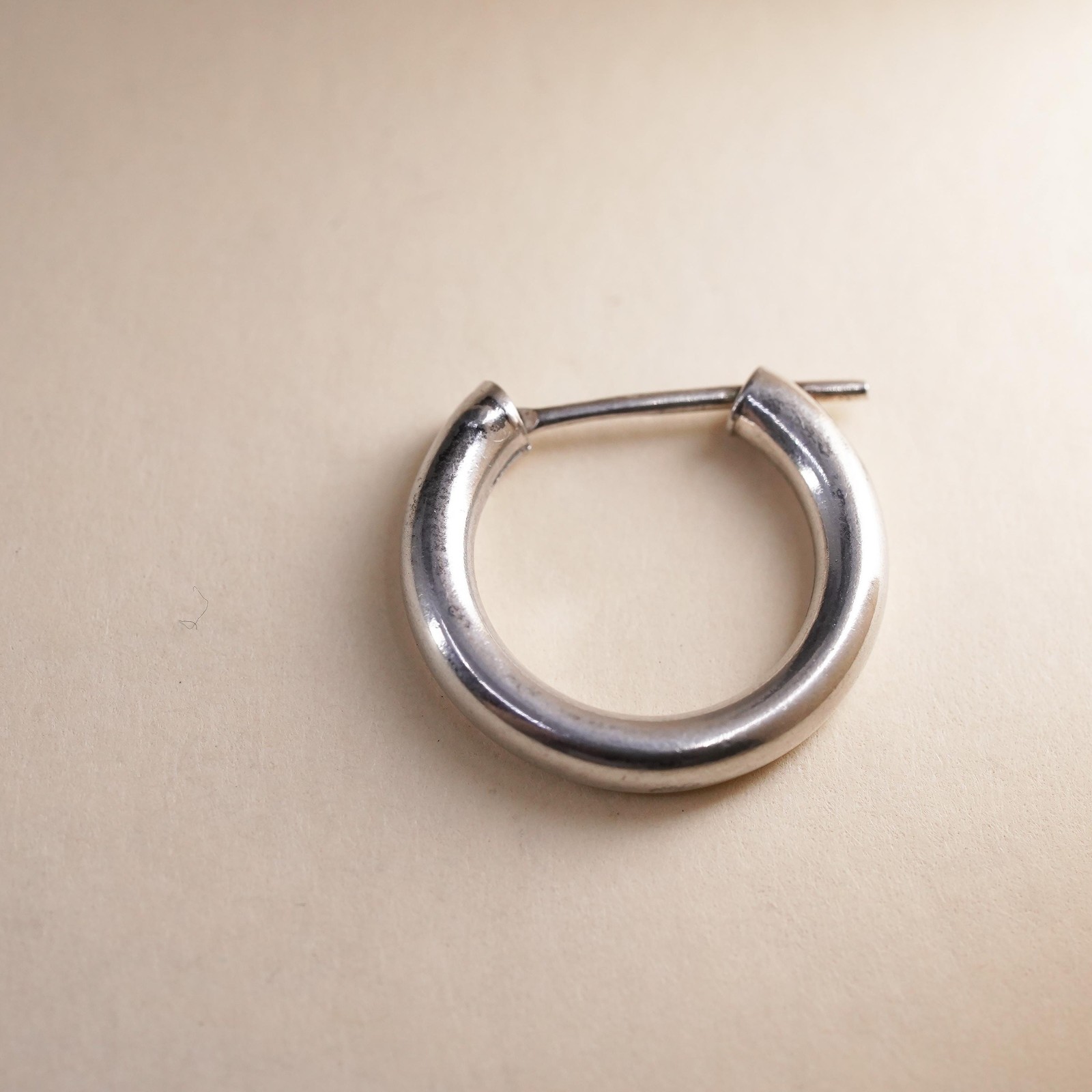 SINGLE EARRING 0.75", sterling silver loop minima… - image 5