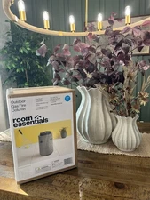 1lb Propane/Liquid Petroleum Gas Round Column Fire Pit Gray -Room Essentials NEW