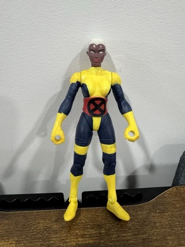 Storm Action Figure 1998 Toy Biz Marvel Comics X-MEN STRIKE TEAM VTG