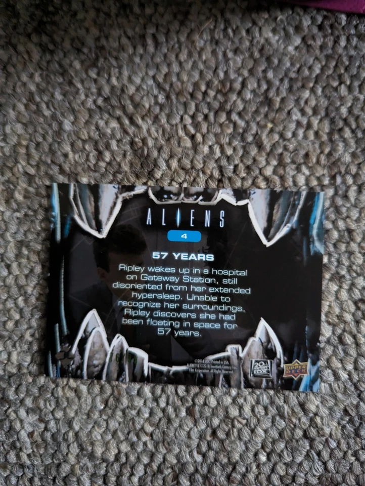 Aliens 2018 #4 Synthetic Blood Silver Parallel Base Card 76/99 57 Upper Deck - Image 2 of 3