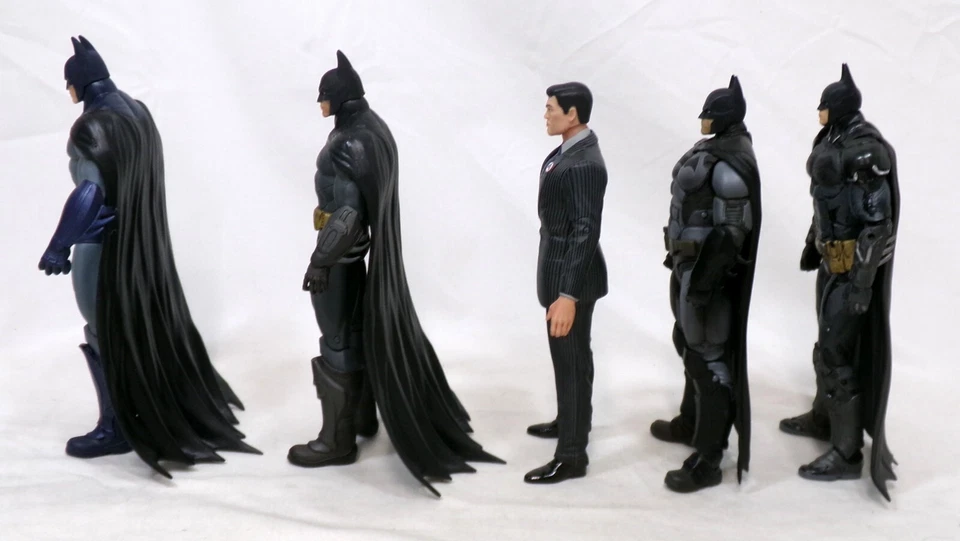 Figura de caballero de 7" Batman Arkham Asylum City Origins de DC Collectibles paquete de 5 Foto 4 de 4