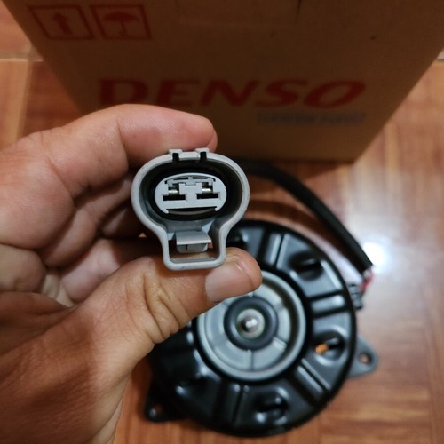 Genuine Denso Radiator Motor Fan AE168000-9730 Fits For Toyota Corolla New Altis - Picture 2 of 4