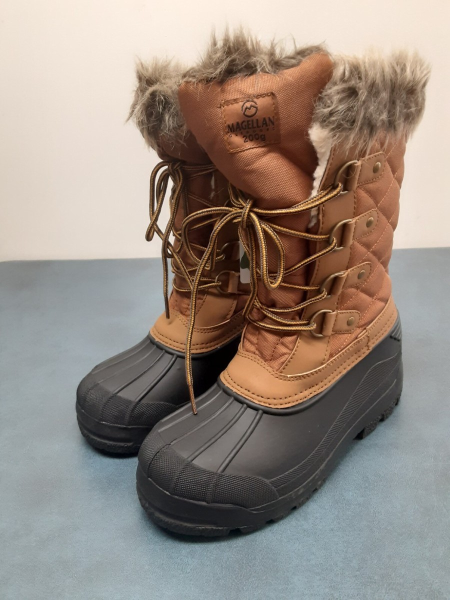 Magellan Outdoors 177664 Waterproof Women's Cozy Pac Boot/ Size 7
