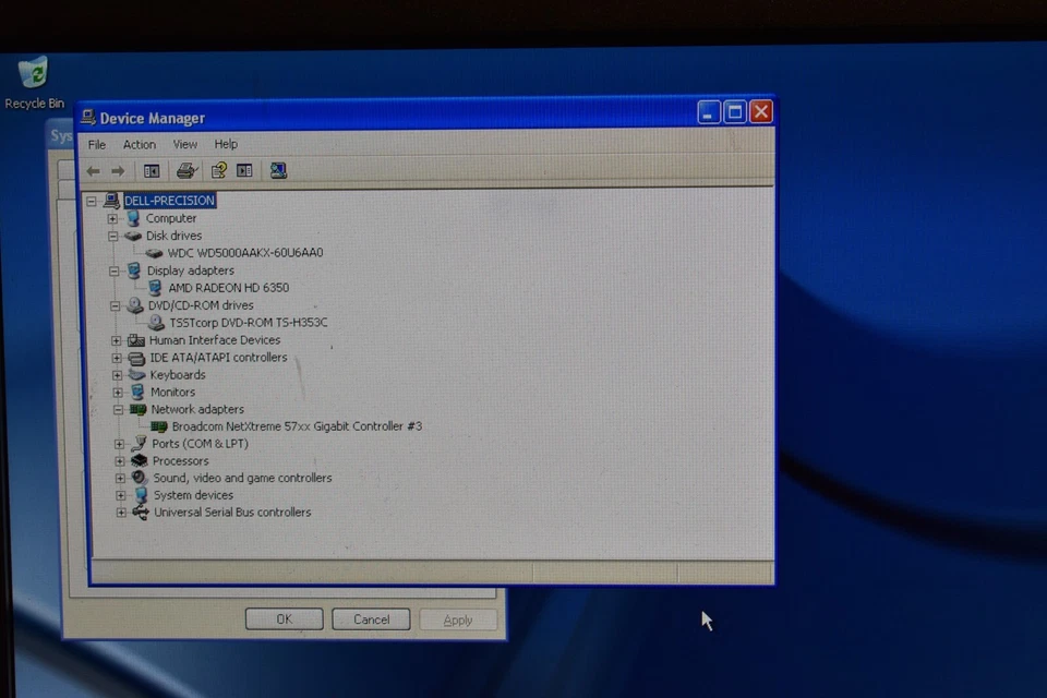 Dell Precision T3500 Xeon W3670 3,2 GHz 8 GB RAM 500 GB HDD Windows XP Pro x64 bits Foto 4 de 4
