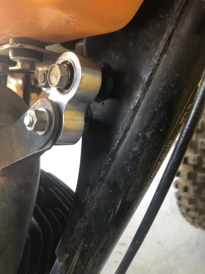 Suporte de exaustão para cabide de tubo Suzuki RM100 RM125 RM250 RM400 RM465 RM500 14770-40000 - Imagem 4 de 4